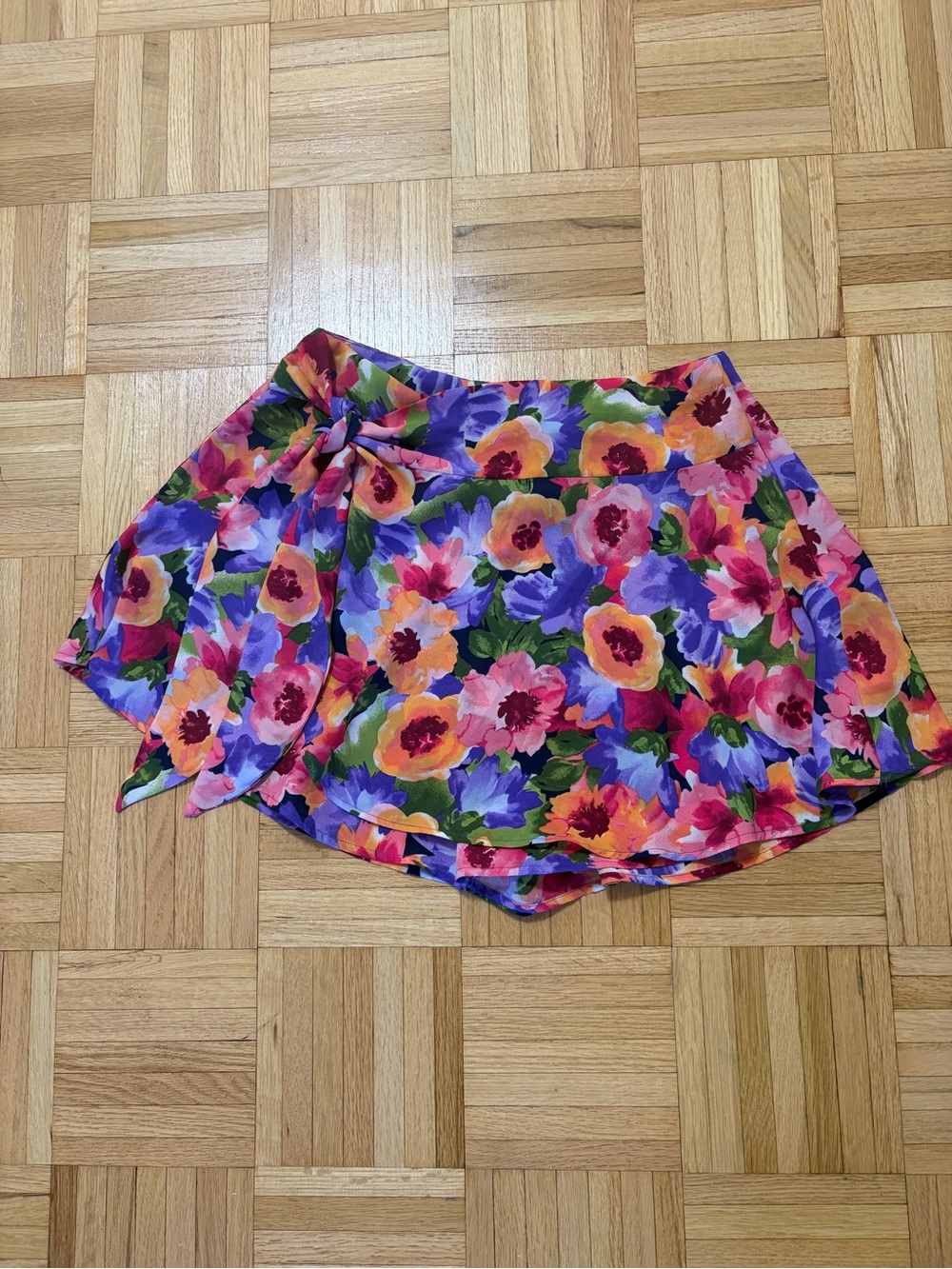 Lulu’s Floral Tie-Waist Women's Skort in Multi-Color